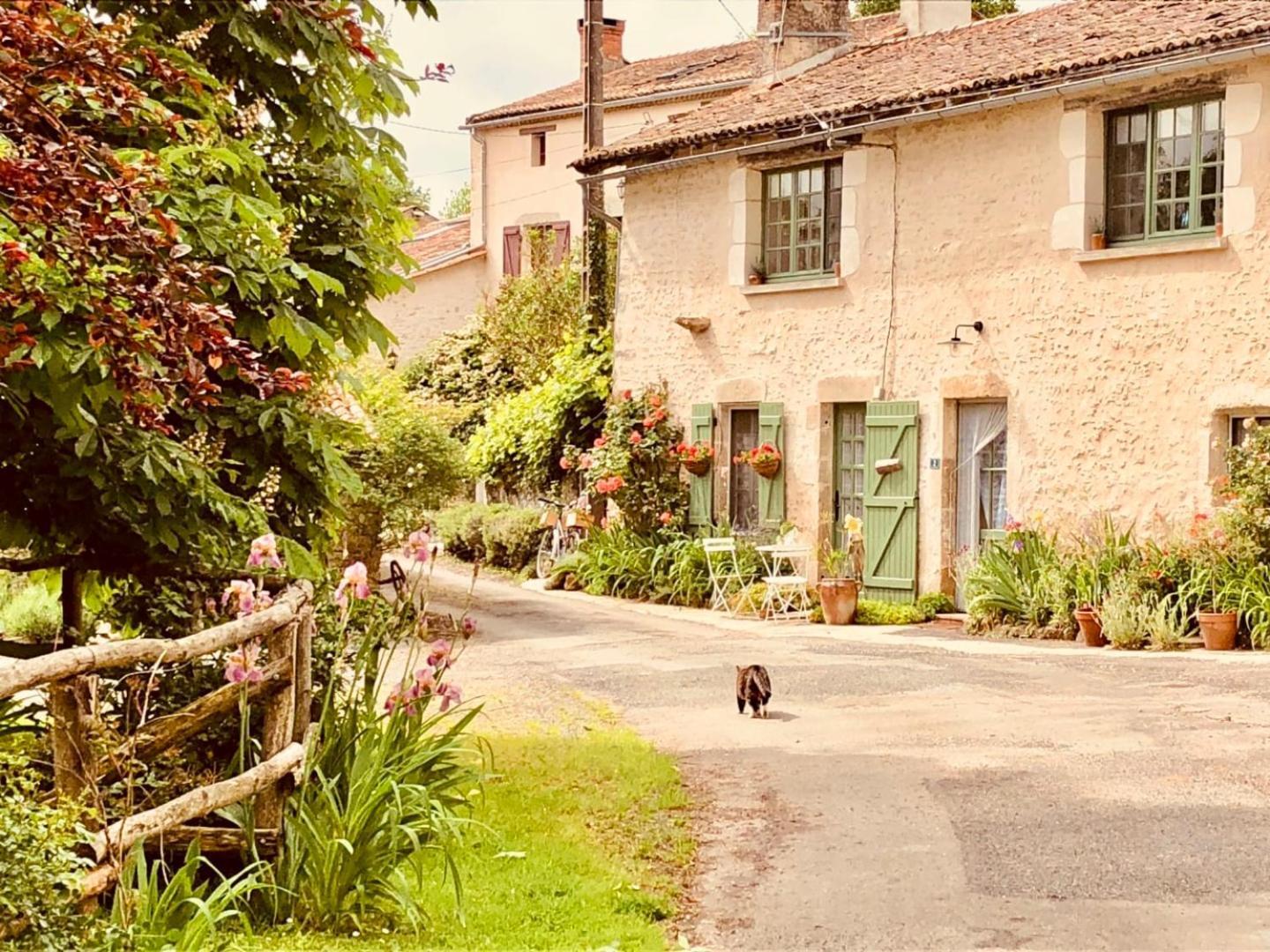 A Bois Mort Gourgé Exterior foto